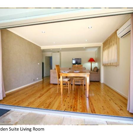 Southview Guest House Wollongong Exterior foto